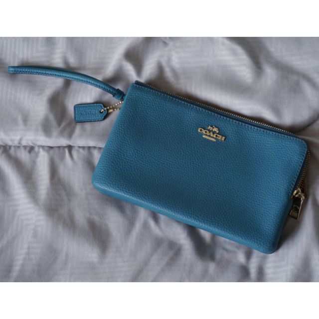 กระเป๋าถือCoachหนังแท้💯🇺🇲 :  Coach small hand bag (สีฟ้าน้ำทะเล) 💙💙💙
