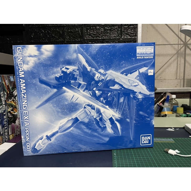 MG 1/100 Amazing Exia (P-bandai)