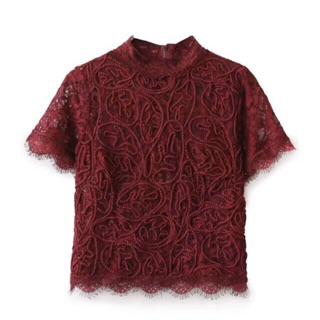 พร้อมส่ง🌟เสื้อลายลูกไม้ แต่งซิปหลัง (P003)