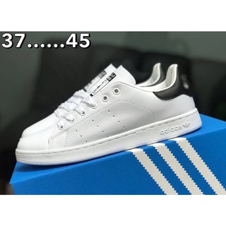 รองเท้าผ้าใบอาดิดาส Stan Smith