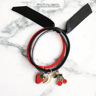 Cute Strawberry Banana Cherry Hair Ties : ยางรัดผม เกาหลี สี ดำ แดง เทา สตอเบอรี่ กล้วย เชอร์รี่