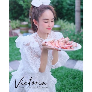 พร้อมส่ง🎠เดรสตัวสั้นงานลูกไม้ฉลุ +ซับใน 🎡Victoria