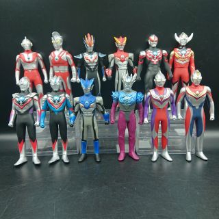 โมเดล อุลตร้าแมน (Ultraman) งานแท้!! Bandai มี 12 แบบให้เลือก พร้อมการ์ดเฉพาะตัว สูงประมาณ 18 Cm รายละเอียดเนี๊ยบสุดยอด