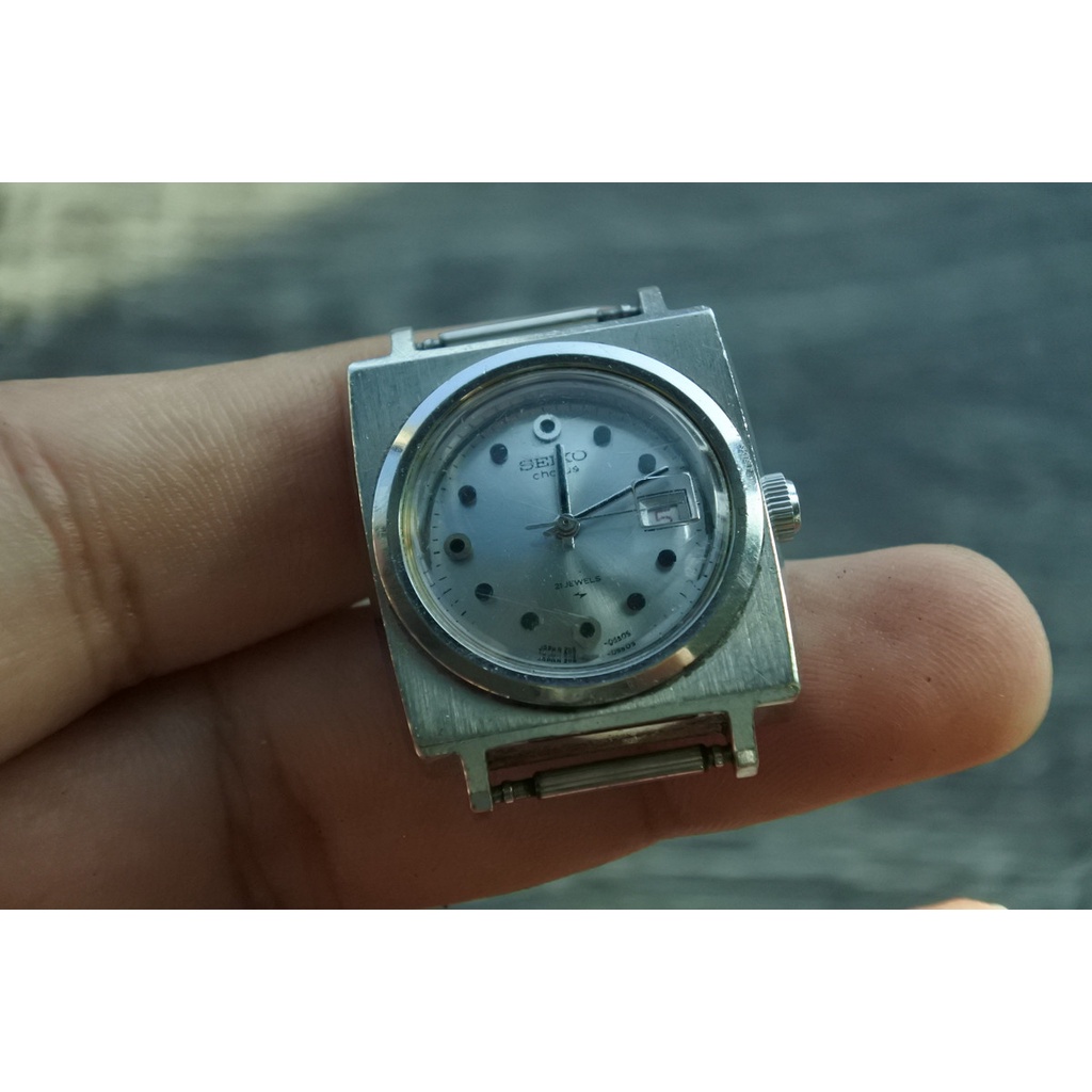 นาฬิกา Vintage มือสองญี่ปุ่น SEIKO CHORUS 2118-3260ระบบไขลาน ผู้หญิง ทรงสี่เหลี่ยม กรอบเงิน หน้าขาว หน้าปัด 28mm