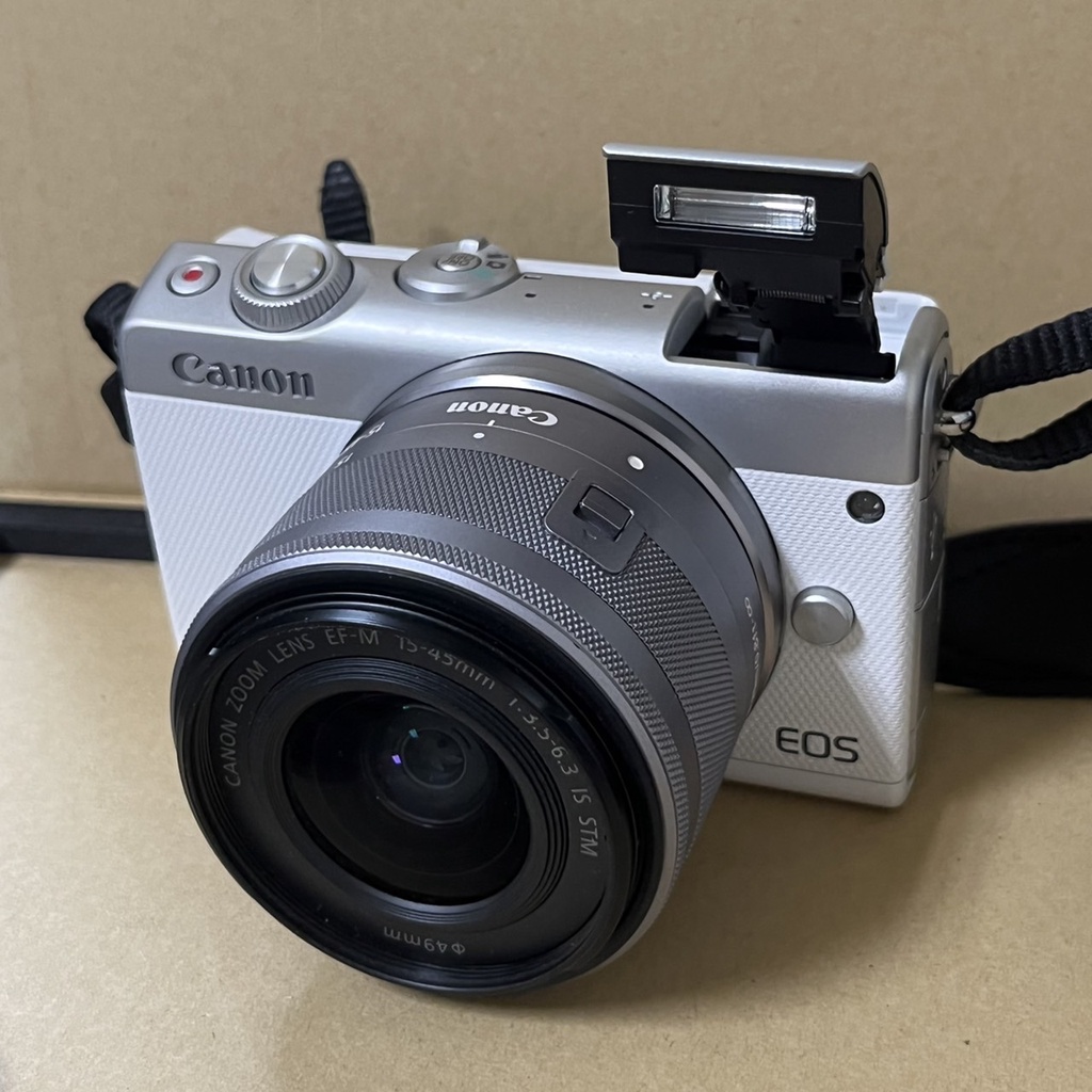 Canon EOS M100 MirrorLess