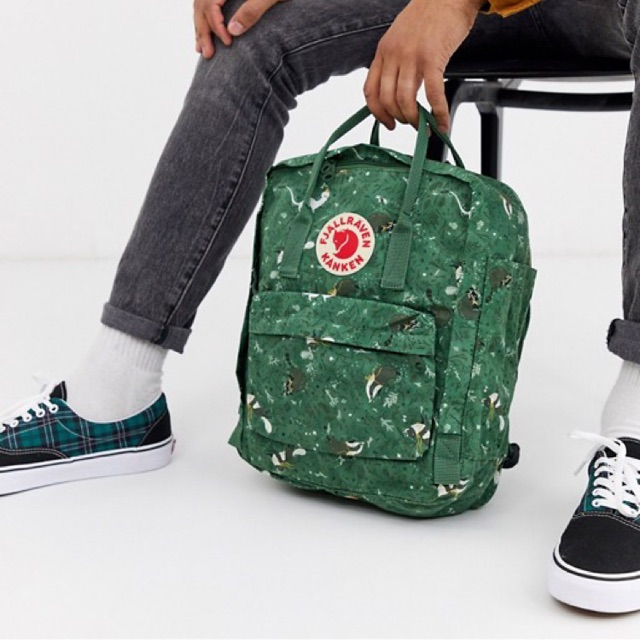 [ของแท้] Fjallraven Kanken Art Backpack - Green Fable (ออสเตรเลีย) - Laptop ขนาด 14 นิ้ว เหมาะสําหรั