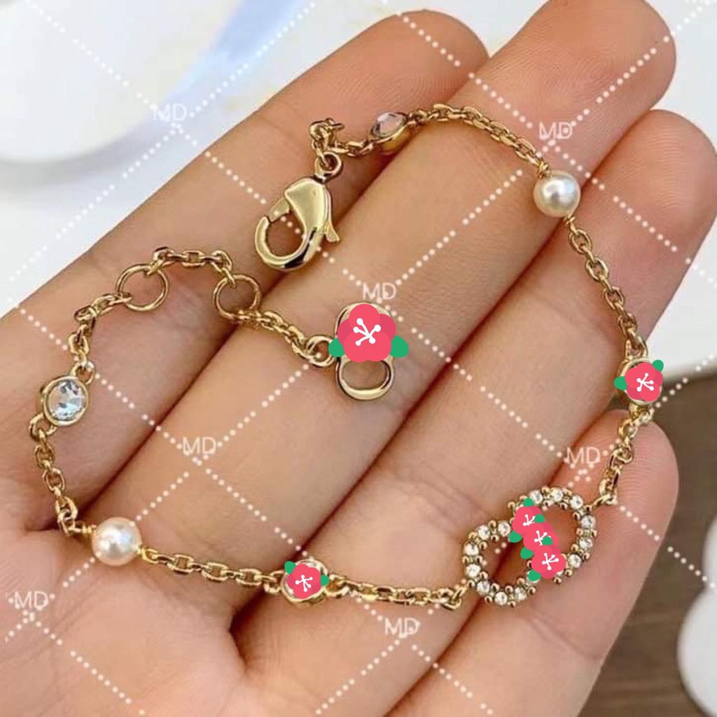 สร้อยข้อมือ D ออริ เป็นมิตรต่อผิว ไม่แพ้ไม่ดำ ไม่คัน