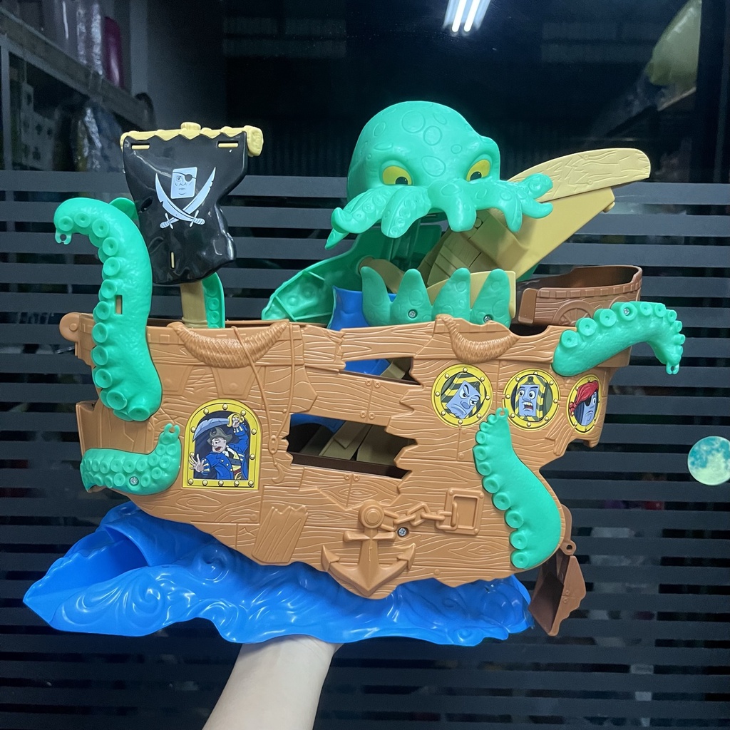 Thomas adventures cheap sea monster