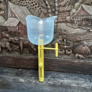 โคมเวียนเทียนปักเทียนและธูป