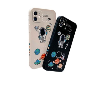  เคสนักบินอวกาศลายแถบข้างซิลิโคน เคส iPhone 11 SE 2020 เคสไอโฟน11 Pro Max Apple 8+ 6 7 เคสไอ11 X 12 Mini เคสi11 XS เคสไอโฟน7พลัส เคสi12 โปร 6s เคสไอโฟน 12 เคสไอโฟน8พลัส xr เคส i8plus ช่องว่าง Astronaut Case