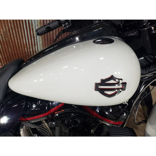 (พิมพ์ GVDR238 ลดอีก 80บาท)Logo Harley CVO Style วัสดุอลูมิเนียม สีดำแบล็คกาวด์ส้ม สวยมาก