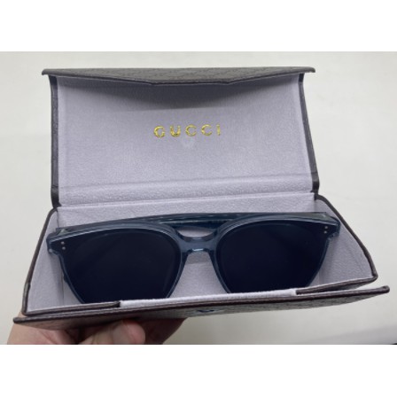 [กล่องใส่แว่นตา] กล่องใส่แว่นกันแดด Gucci ของแท้ระดับไฮเอนด์พับได้กล่องใส่แว่นตาสายตาสั้นการบีบอัด