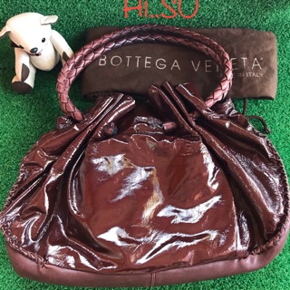 💕กระเป๋าสะพาย”Bottega Veneta"หนังแก้วสีน้ำตาลแดง สภาพดีค่ะ