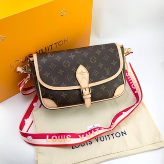 LOUIS VUITTON JIBESHIERU MONOGRAM CANVAS WITH TWO-TONE LOGO STRAP CROSSBODY BAG กระเป๋าสะพายข้างครอสบอดี้ หลุยส์วิตตอง