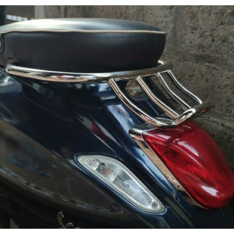 ตะแกรงหลัง รุ่น zelioni vespa sprint และอุปกรณ์เสริม primavera/ vespa