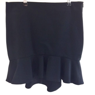 กระโปรง Zara Black Flared Mini Skirt