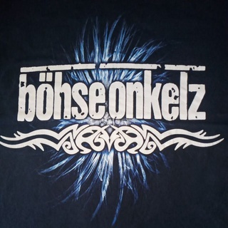 เสื้อยืด Vintage Usa เสื้อวง Böhse Onkelz ป้าย 90s   มีสองตัว L - XL รับไซร้ไหนแจ้งในแชตได้เลยจ้า