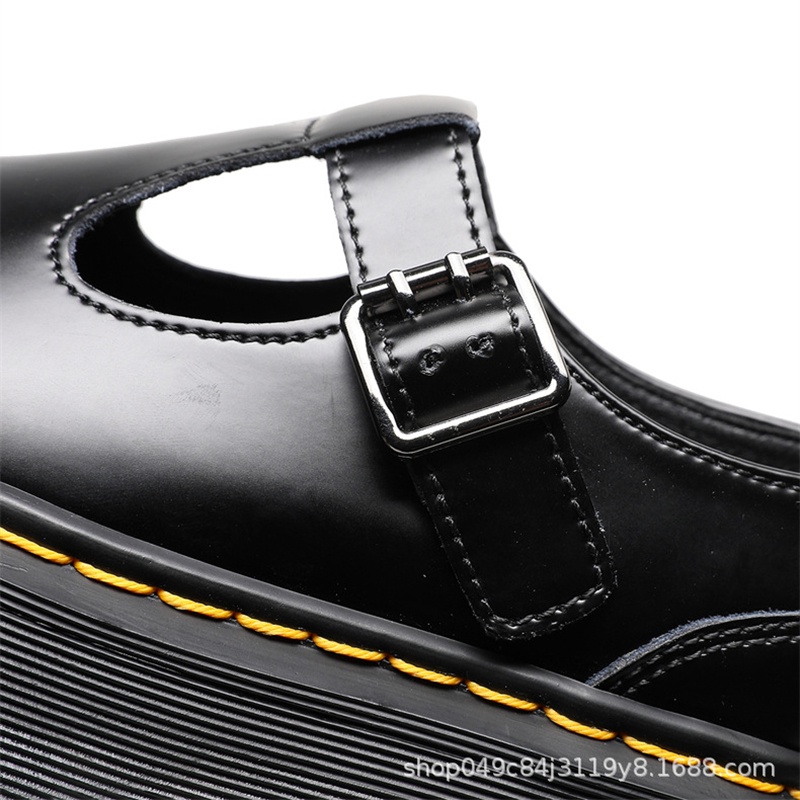 ดร. Martens รองเท้าผู้หญิง T ประเภทยางหนา Toe ความหนา 3.5 ซม.ส้นหนา 4.5 ซม.รองเท้าหนังไมโครไฟเบอร์ขนาด 35- 42
