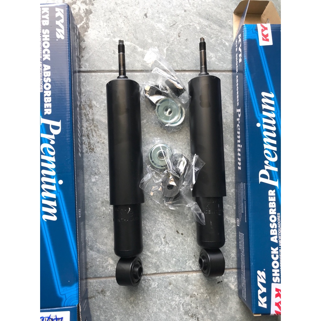 🔥ลดเพิ่ม 25 บาทใส่โค้ด WEE752XS🔥 KYB โช้คอัพหน้า Toyota Hilux RN/36 / LN46 [4x4] [รถป่าไม้]จำนวน 1 ค