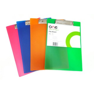 คลิปบอร์ดพลาสติก A4 คละสี ONE ONE plastic clipboard, assorted colors, ONE