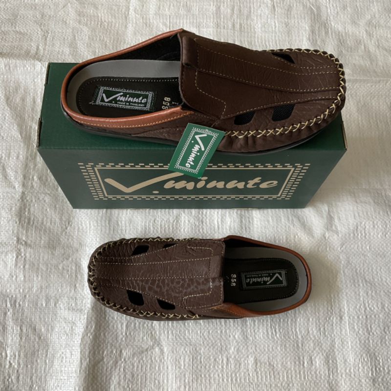 คัทชูรองเท้าผู้ชายแนวMoccasin(มอคคาซิน)เปิดส้นลายช้าง รหัส 858