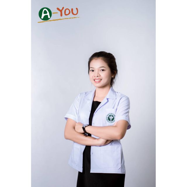 เสื้อกาวน์ทรงผู้หญิง คอปก ผ้าคอมทวิว ปักตรากระทรวงสาธารณสุข