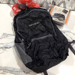 กระเป๋าเป้ Samsonite Folded Backpack Black For Travel New สินค้าพร้อมส่งค่ะ พกพาสะดวก ขนาด12.5x16.5นิ้วค่ะ