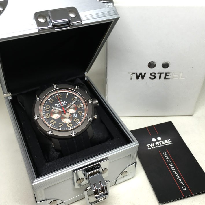 นาฬิกามือสอง ของแท้ TW STEEL Micdoohan edition moto GP quartz chronograph หน้าปัดเทาประดับหลักเวลาอา