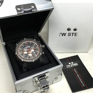 นาฬิกามือสอง ของแท้ TW STEEL Micdoohan edition moto GP quartz chronograph หน้าปัดเทาประดับหลักเวลาอารบิคเงิน