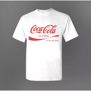 ใหม่เสื้อโค้ก ลาย coca coIa coka เสื้อยืดคอกลมคุณภาพ ผ้าคอต ตอบอย่างหนานุ่ม ใส่สบาย ไม่หดย้วย การันตี  100%