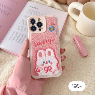 เคสตุ๊กตา เคสงานขน 11,12promax,13,13promax 🎀เคสขนฟูลายกระต่ายชมพู