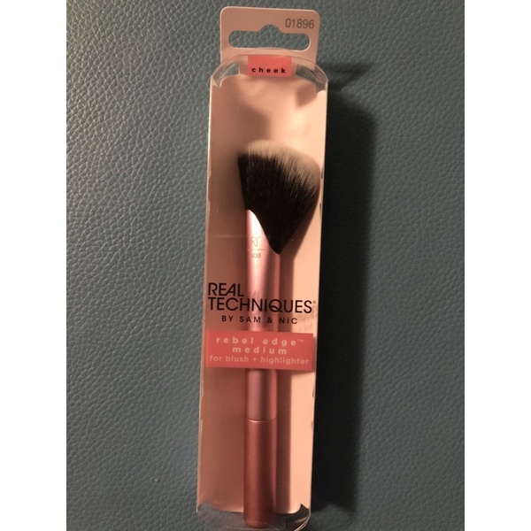 [พร้อมส่ง] แปรง ไฮไลท์,บลัชออน,คอนทัวร์ 4”3 Real Teqniques แท้💯 | Real Teqniques rebel edge medium f