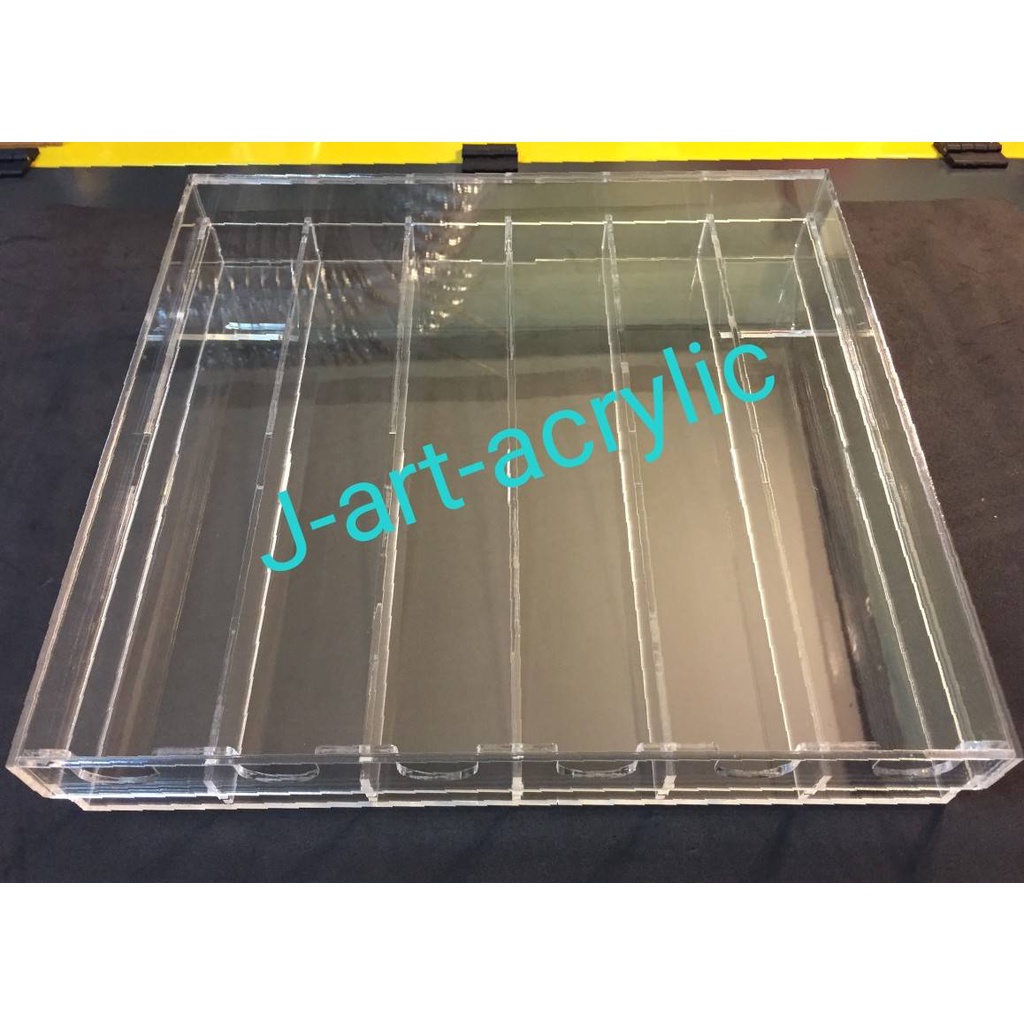 ถาดมาการอง อะคริลิค แบบ6ช่อง มีฝาปิด Macaron tray 6 slot & cover