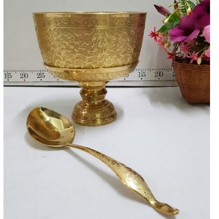 Brass Byfa F1078 ขันพานรองตอกลาย8นิ้ว  ลายดอกไม้ สวยงาม งานฝีมือโดยช่างชำนาญ ทองเหลืองเนื้อดี ขนาด 8 นิ้ว