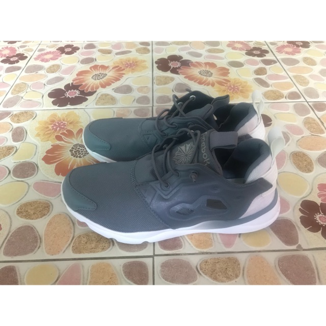 รองเท้าReebokมือสองของแท้