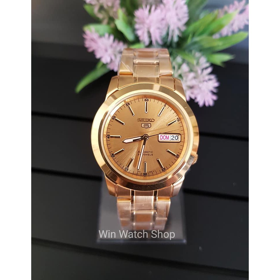 SEIKO 5 Automatic รุ่น SNKE56K1 นาฬิกาข้อมือผู้ชาย สแตนเลสสีทอง - มั่นใจ ของแท้ 100% รับประกัน 1 ปีเต็ม