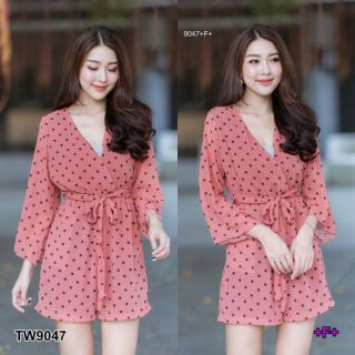 🧥Jumpsuit จั้มสูทสั้นแขนบาน ลายจุด🧥