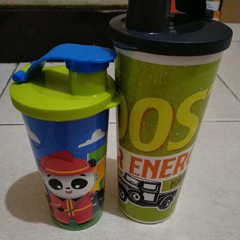 แก้วน้ําเด็ก ลายแพนด้า และรถจักรยานยนต์ Rp. 65,000