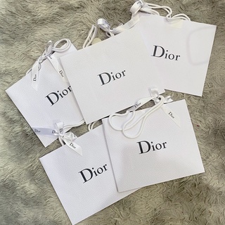 ถุงกระดาษ พร้อมริบบิ้น Dior แท้