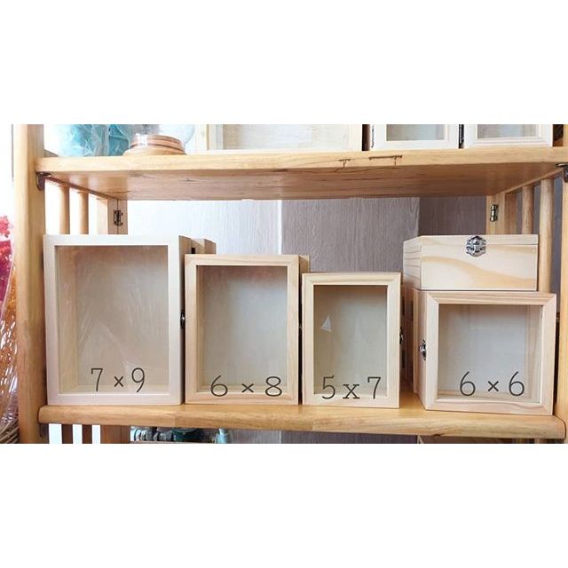 (รอสินค้า15-20วัน)กล่องไม้สนฝากระจก