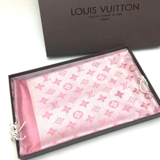 ผ้าคลุมไหล่ LOUISVUITTON