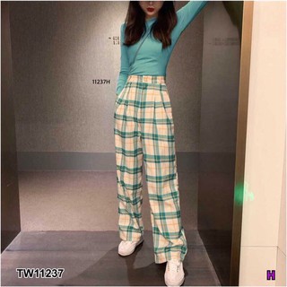 TW11237 Set 2 ชิ้น เสื้อแขนยาวคอกลมผ้าไอดีวายเนื้อยืดหยุ่น + กางเกงขากระบอกกว้าง ผ้าไหมอิตาลี่ 100D ลายสก้อต มีกระเป๋า