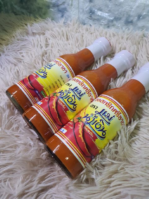 ซอสพริกศรีราชา(เผ็ด) ตรา แม่น้ำเงิน 180g.
