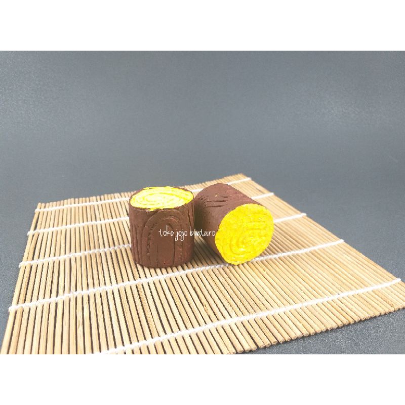 SMALL TREE STEM CAKE DECORTATIONS B131