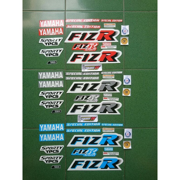 Yamaha F1z r malboro Striping