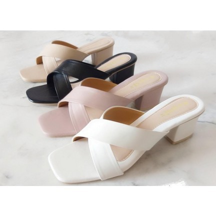 GS28 RHM Cross Tyre 2 รองเท้าแตะส้นเต้าหู้