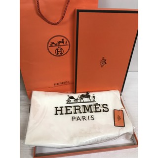 ผ้าพันคอ hermes 70*180 ( กล่องแบรนด์ + ถุงกระดาษแบรนด์ ) C-002