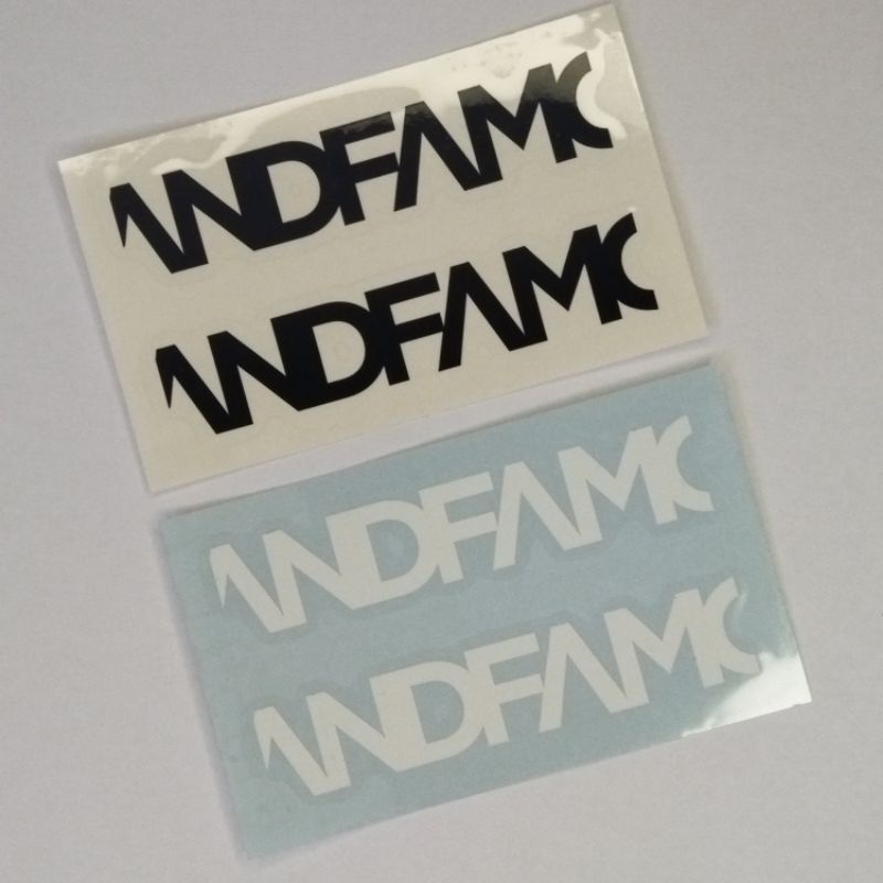 สติ๊กเกอร์ตัด GODANDFAMOUS HALF TEXT BIKE
