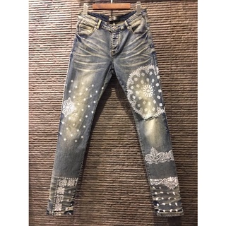 กางเกงยีนส์ Amiri Bandana skinny jeans