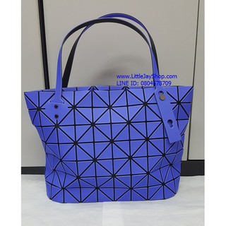 ISSEY MIYAKE ROCK size เล็ก สี Blue  แบบผิว แมทช์